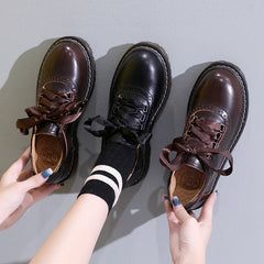 Round Toe Retro Ribbon Lace Up Oxford Shoes - Flats