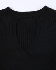 V-Neck Tight-Fit Knitted Top