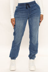 Truth Hurts Jogger Jeans - Medium Wash