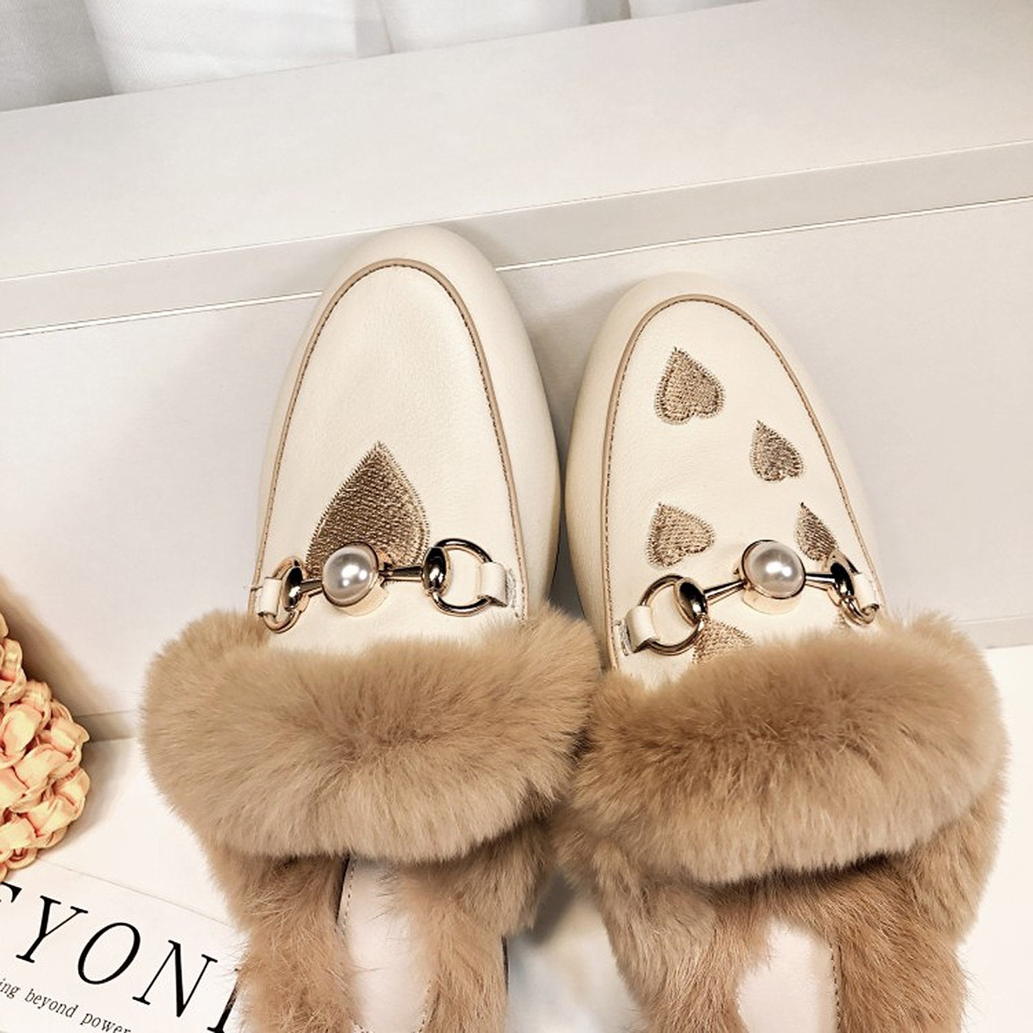 Embroidered Fur Pearl Buckle Slippers Mules Flat