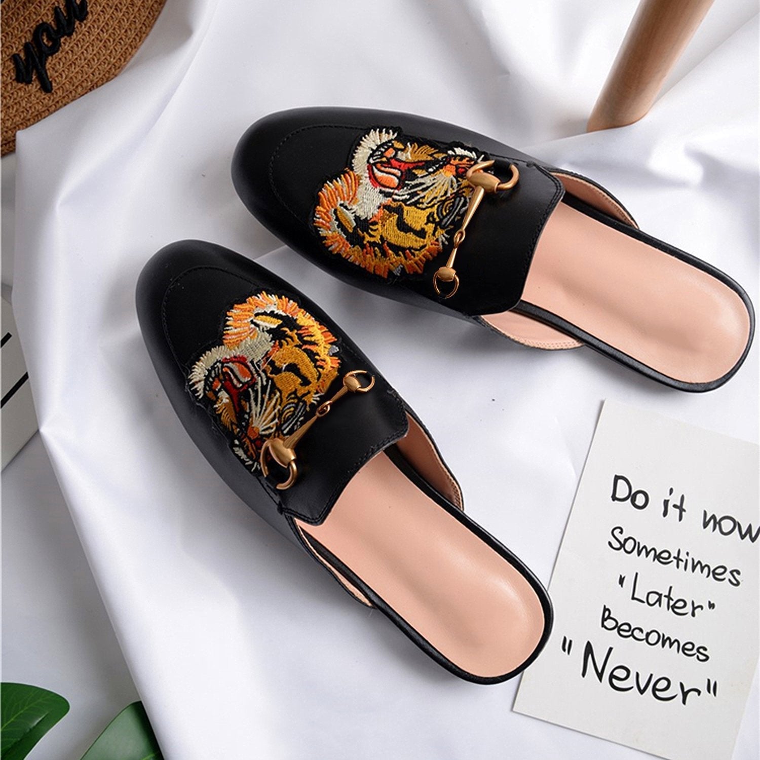 Casual Fashion Leather Tiger Pattern Velvet Slippers Mules