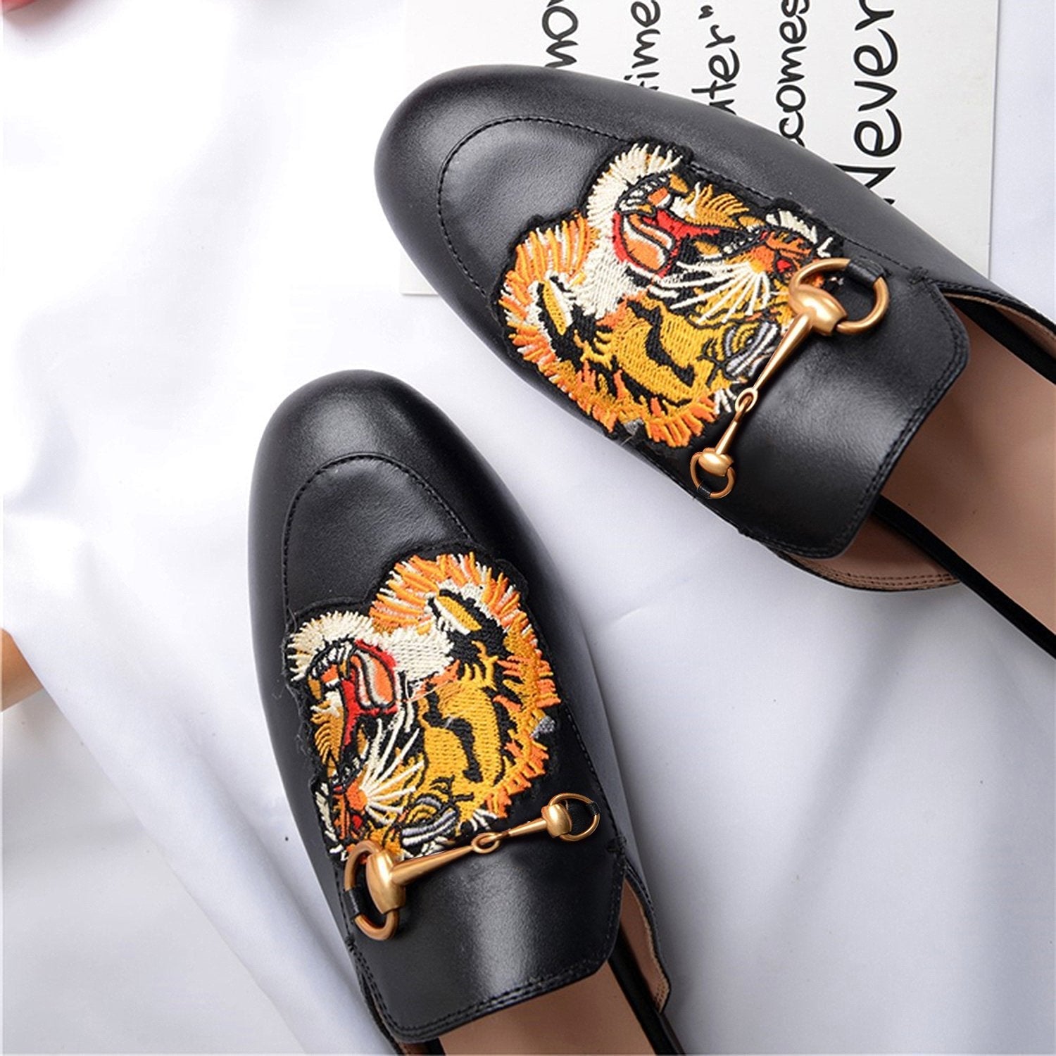 Casual Fashion Leather Tiger Pattern Velvet Slippers Mules