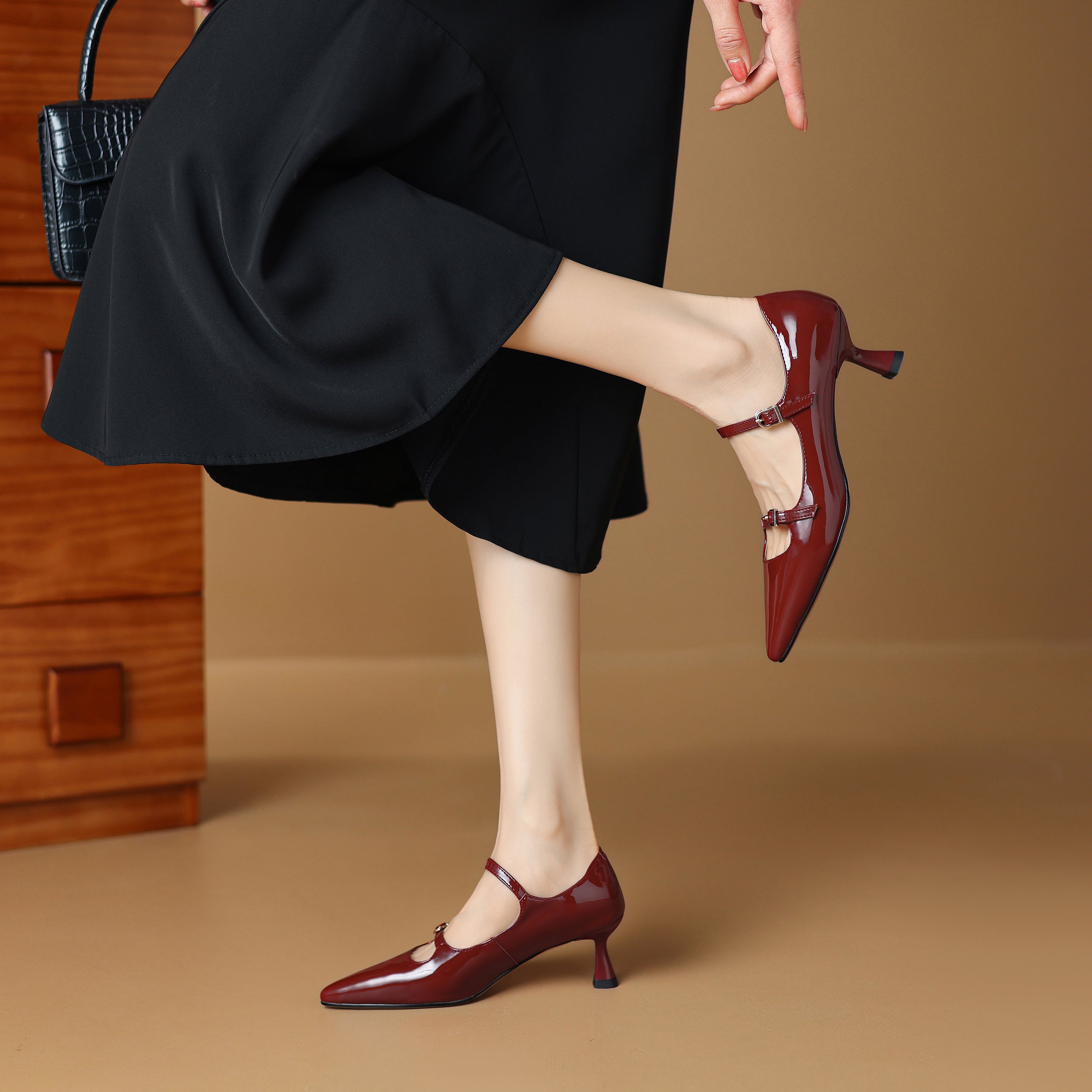 Burgundy Pointed Toe Kitten Heels Pumps with Buckle