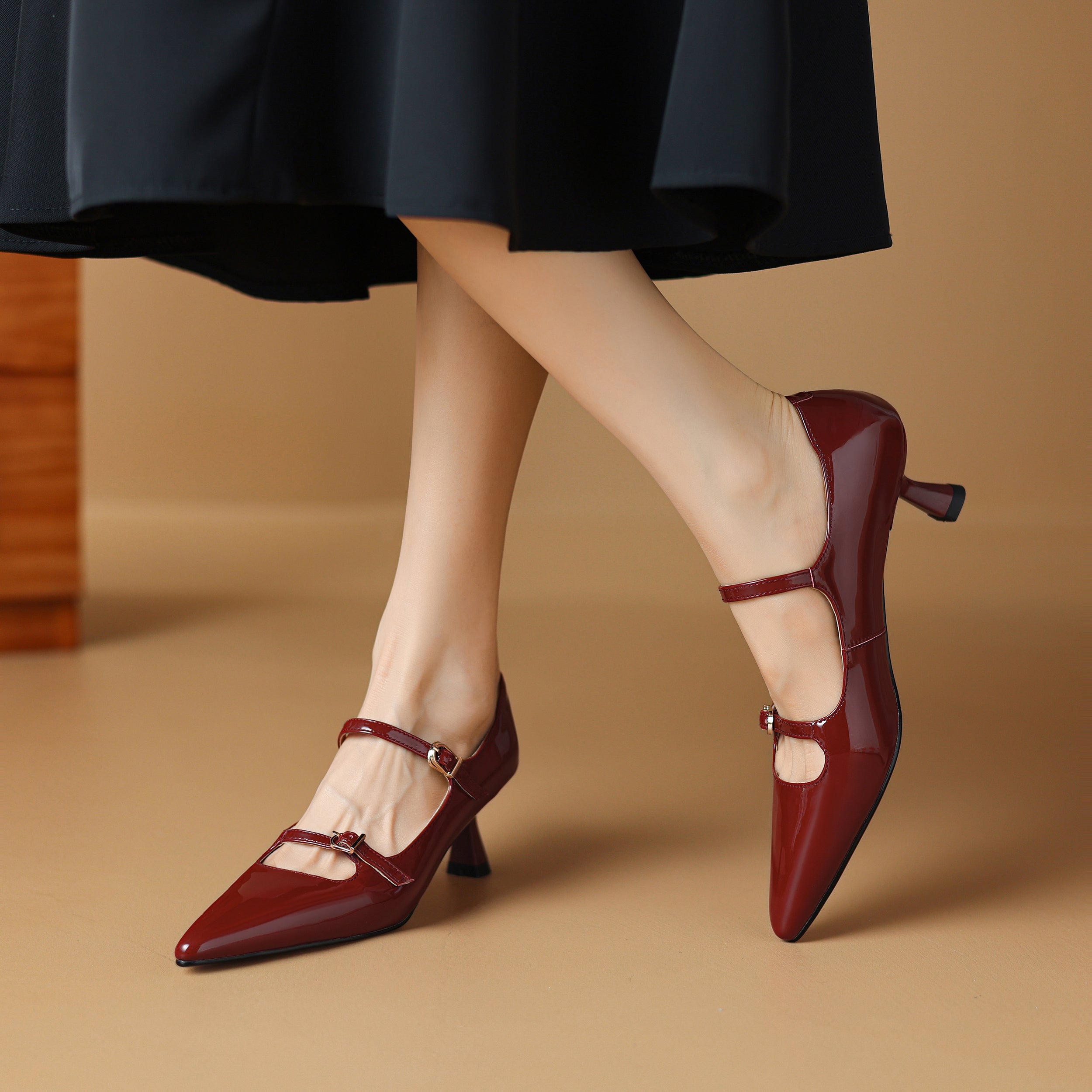 Burgundy Pointed Toe Kitten Heels Pumps with Buckle