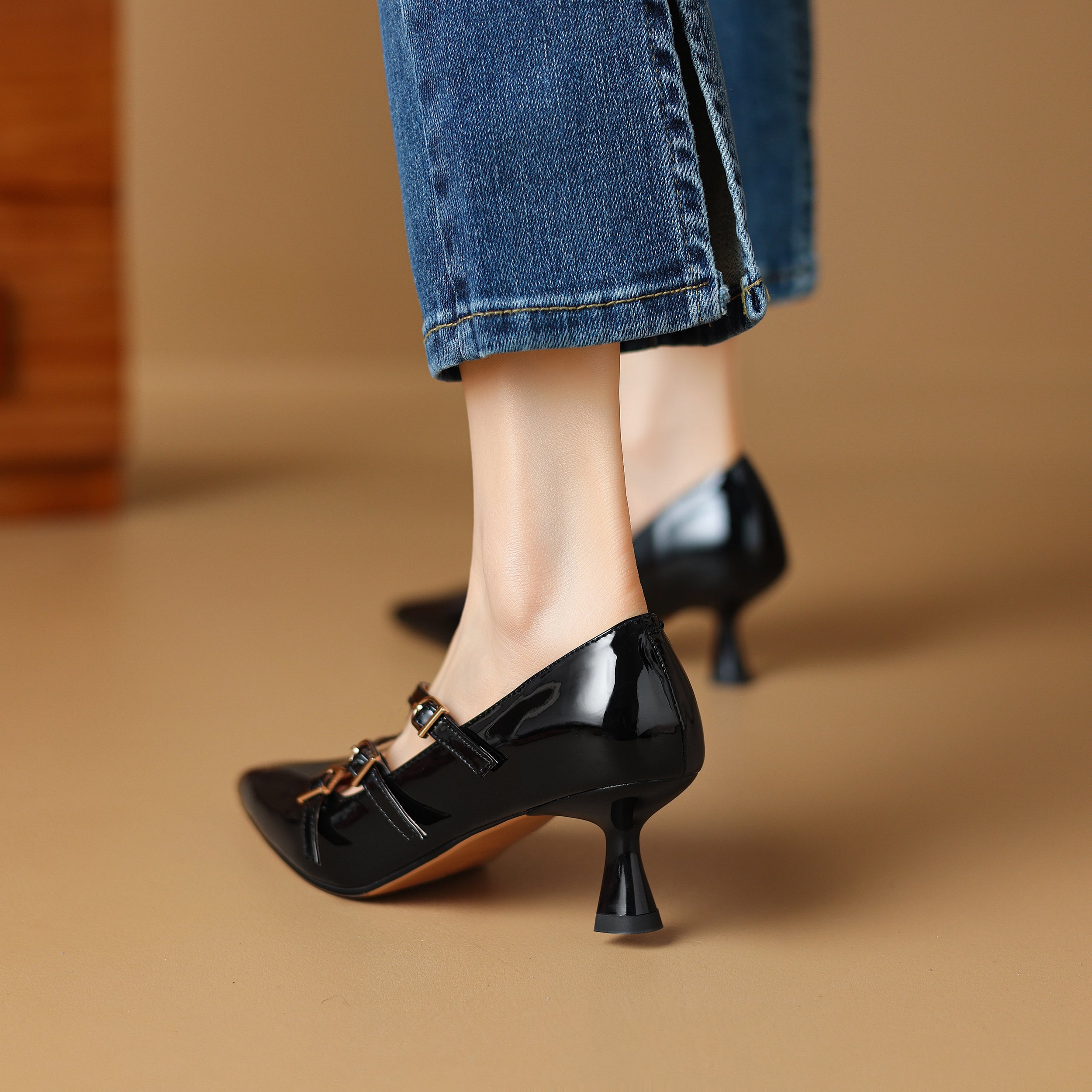 Patent Leather Pointed Toe Kitten Heels Pumps with Buckle