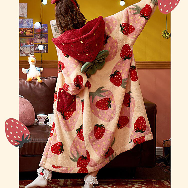 Cute Winter Strawberry Coral Velvet Pajama