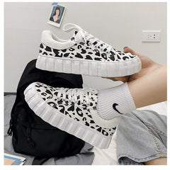 Women's Preppy Style Leopard Print Canvas Sneakers