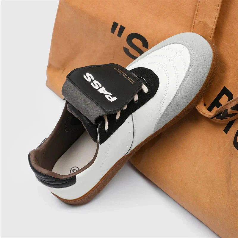 'Pass' Classic Long Tongue Sneakers