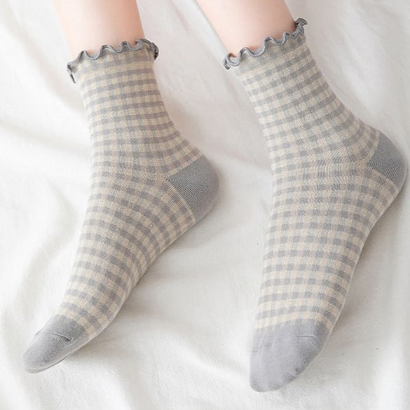 3 Pairs Cute Plaid Cotton Socks for Women