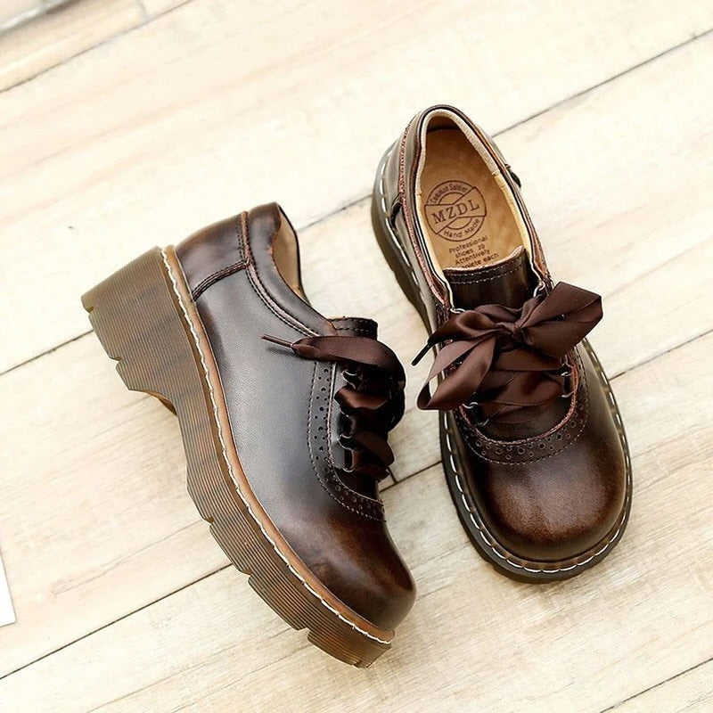 Round Toe Retro Ribbon Lace Up Oxford Shoes