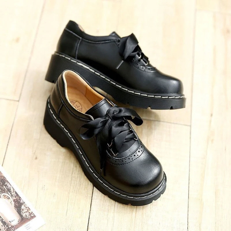 Round Toe Retro Ribbon Lace Up Oxford Shoes