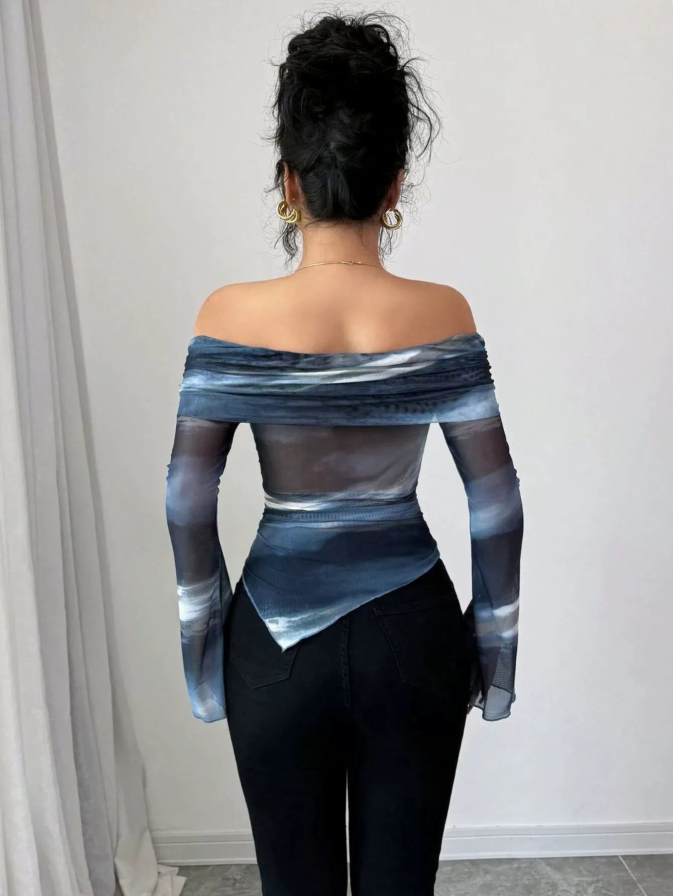 One-Shoulder Collar T-Shirt