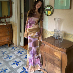 A Long Dress Set With Off-The-Shoulder Tops