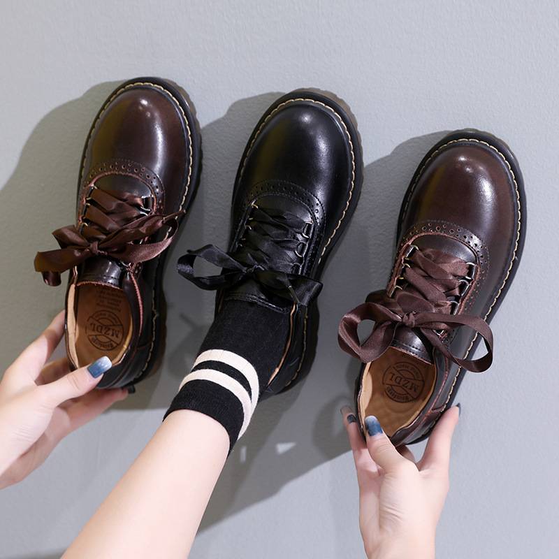 Round Toe Retro Ribbon Lace Up Oxford Shoes