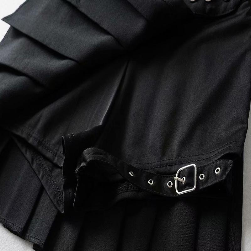 Dark Hollow Buckle Skirt