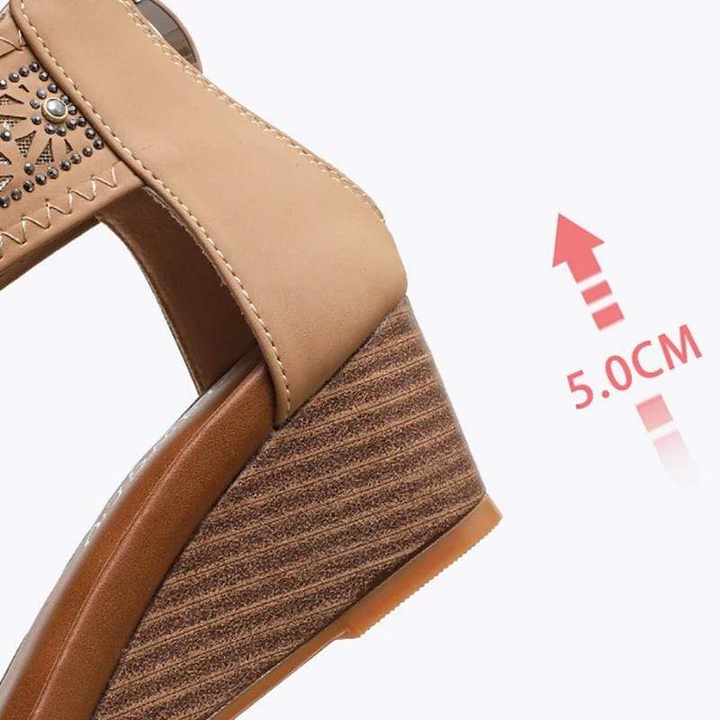 Gaia Wedges Sandals