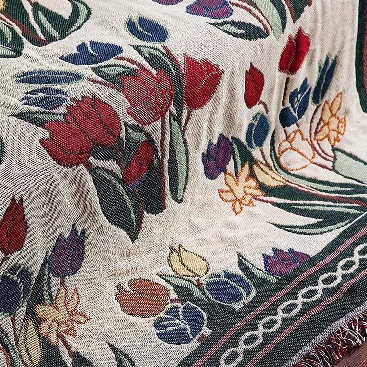 Country Style Floral Throw