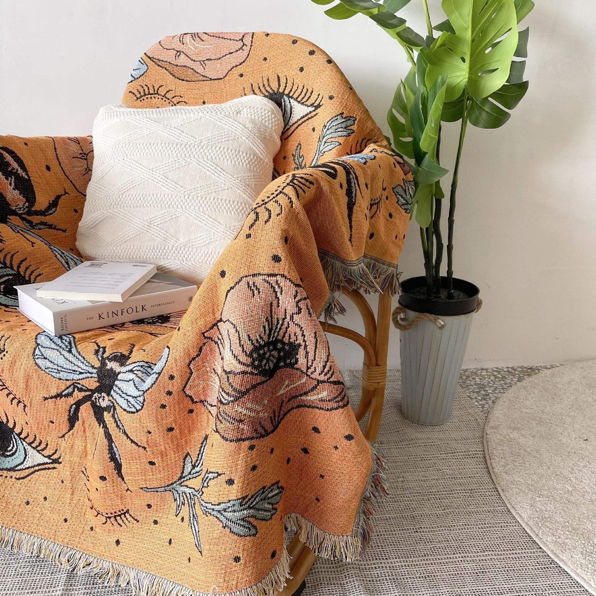 Cute Bees Throw