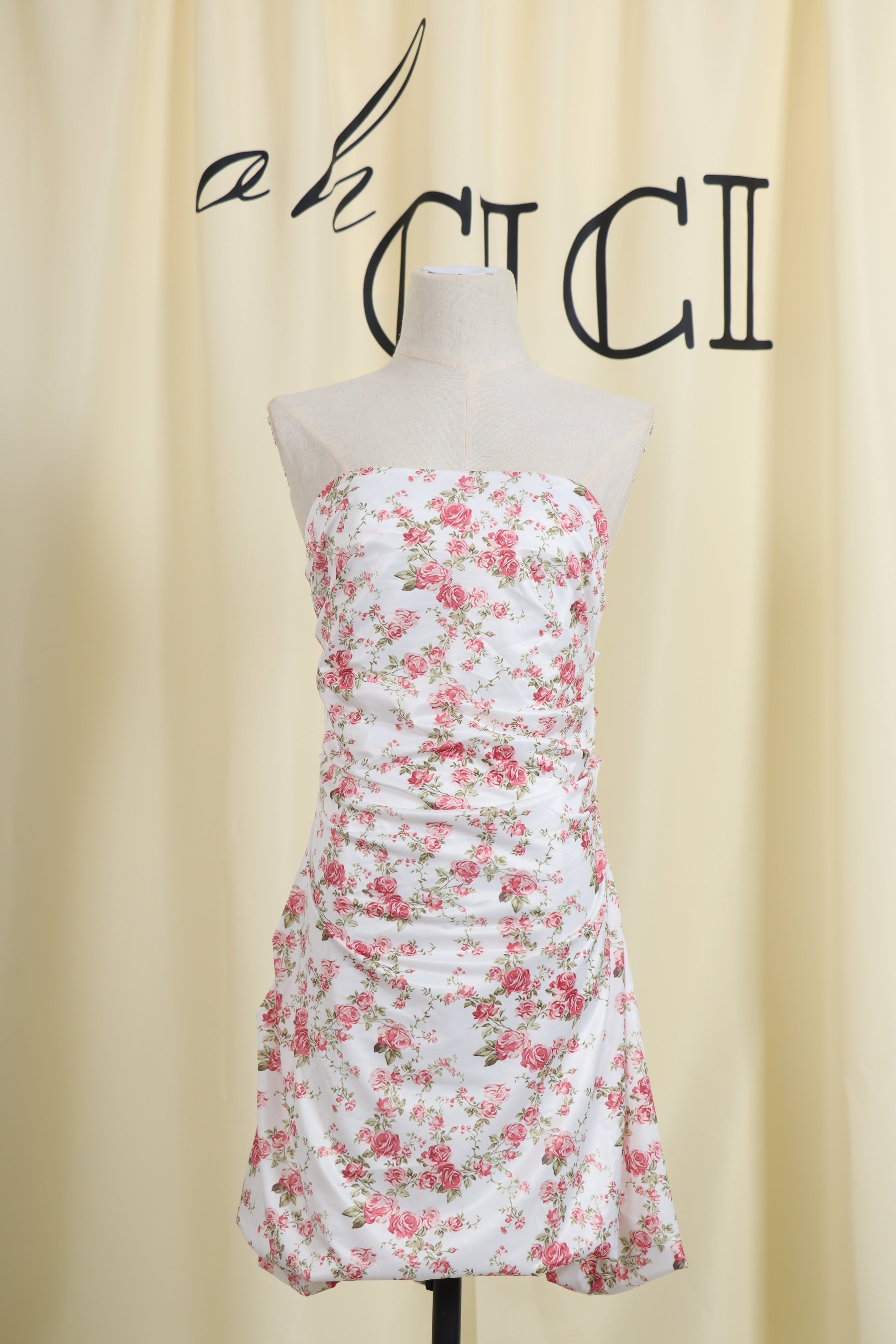 WHITE ROSE PRINT MINI DRESS