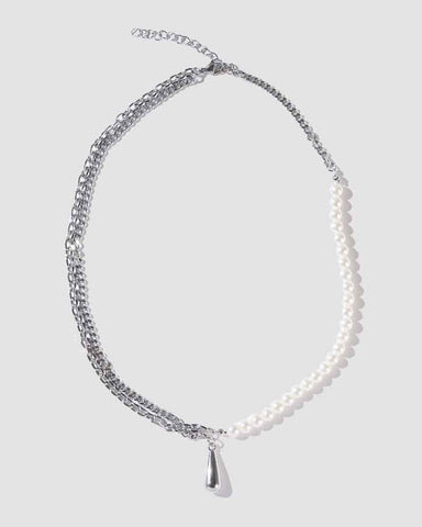 Deceiver Pearl Chain Necklace